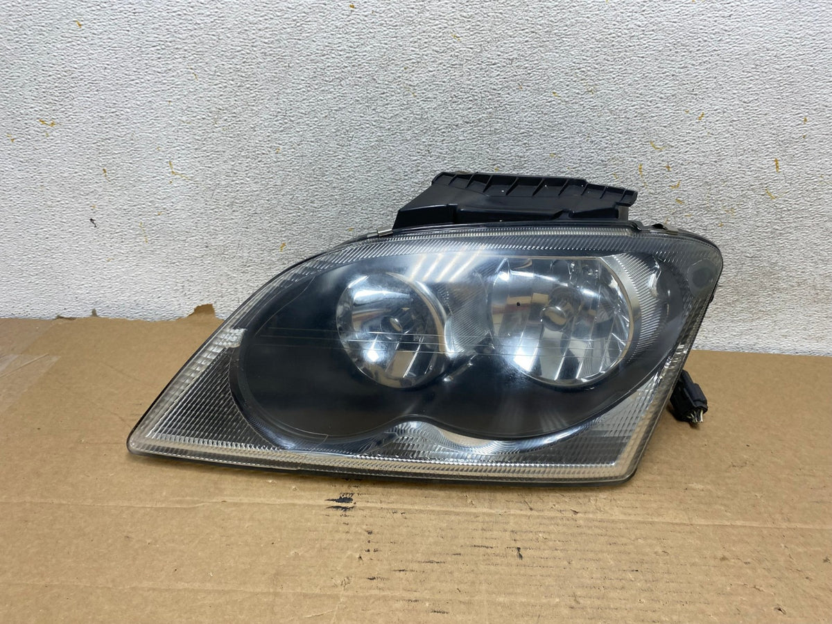 2004 to 2006 Chrysler Pacifica Headlight Left Driver LH Halogen AH7933 LK0