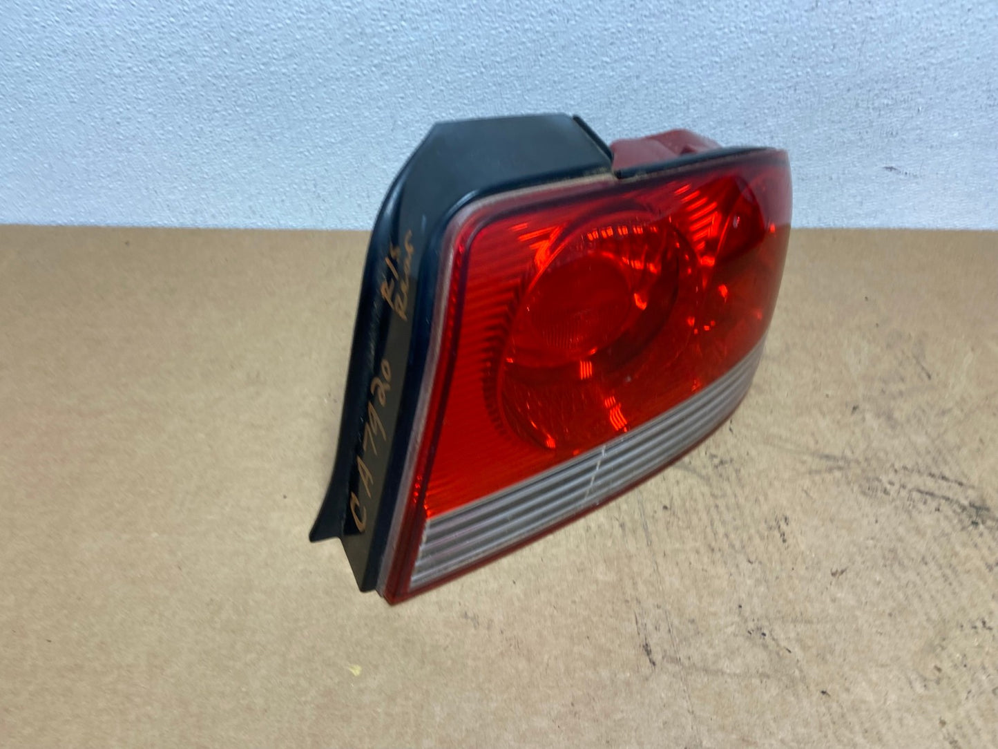 2002 - 2005 Hyundai Sonata Right Passenger RH Side Tail Light OEM AC2950 LK2
