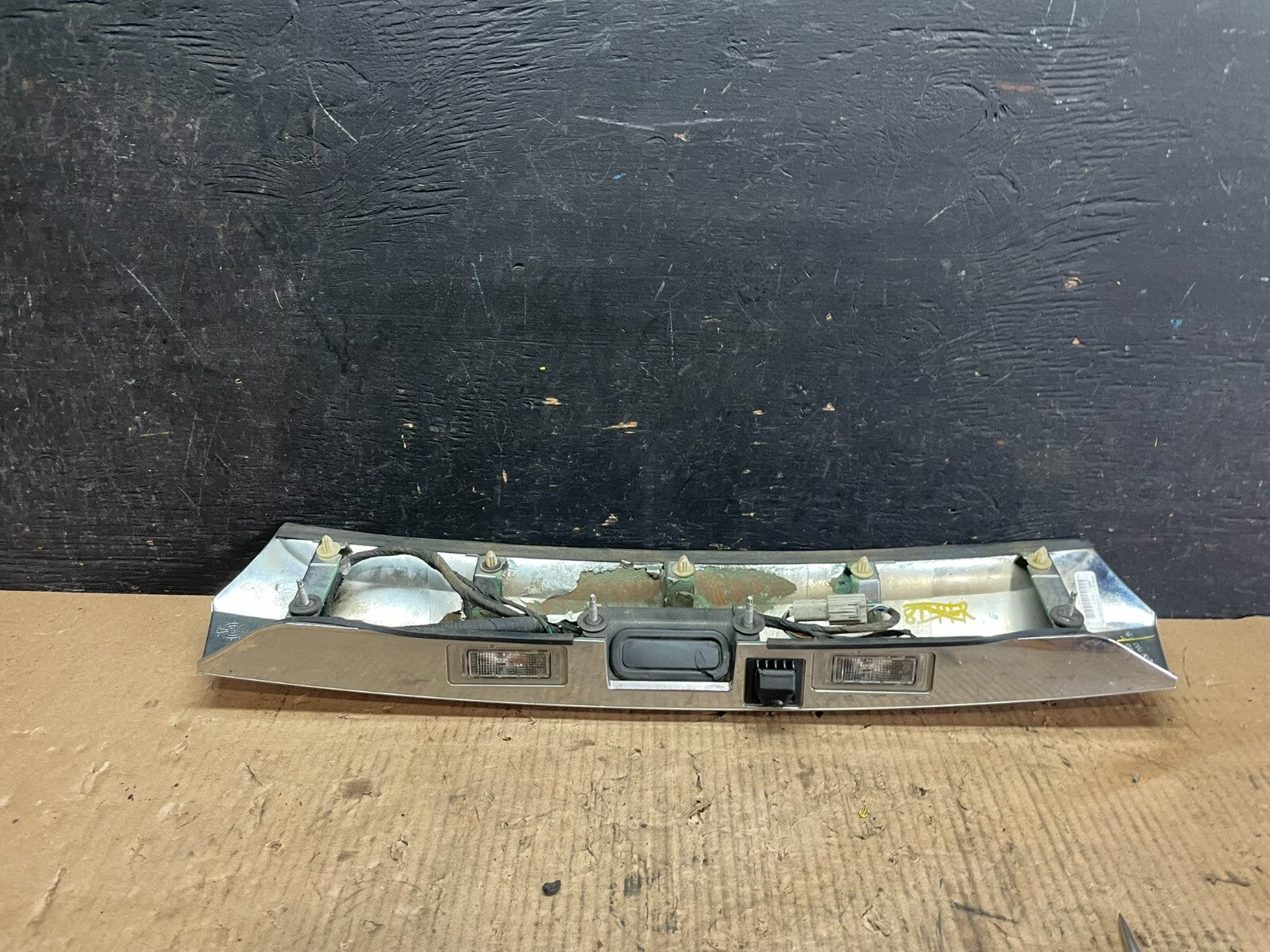 2010-2015 Gmc Terrain Lift Gate Handle Trim Back Up Camera Chrome Panel M6124 DG7