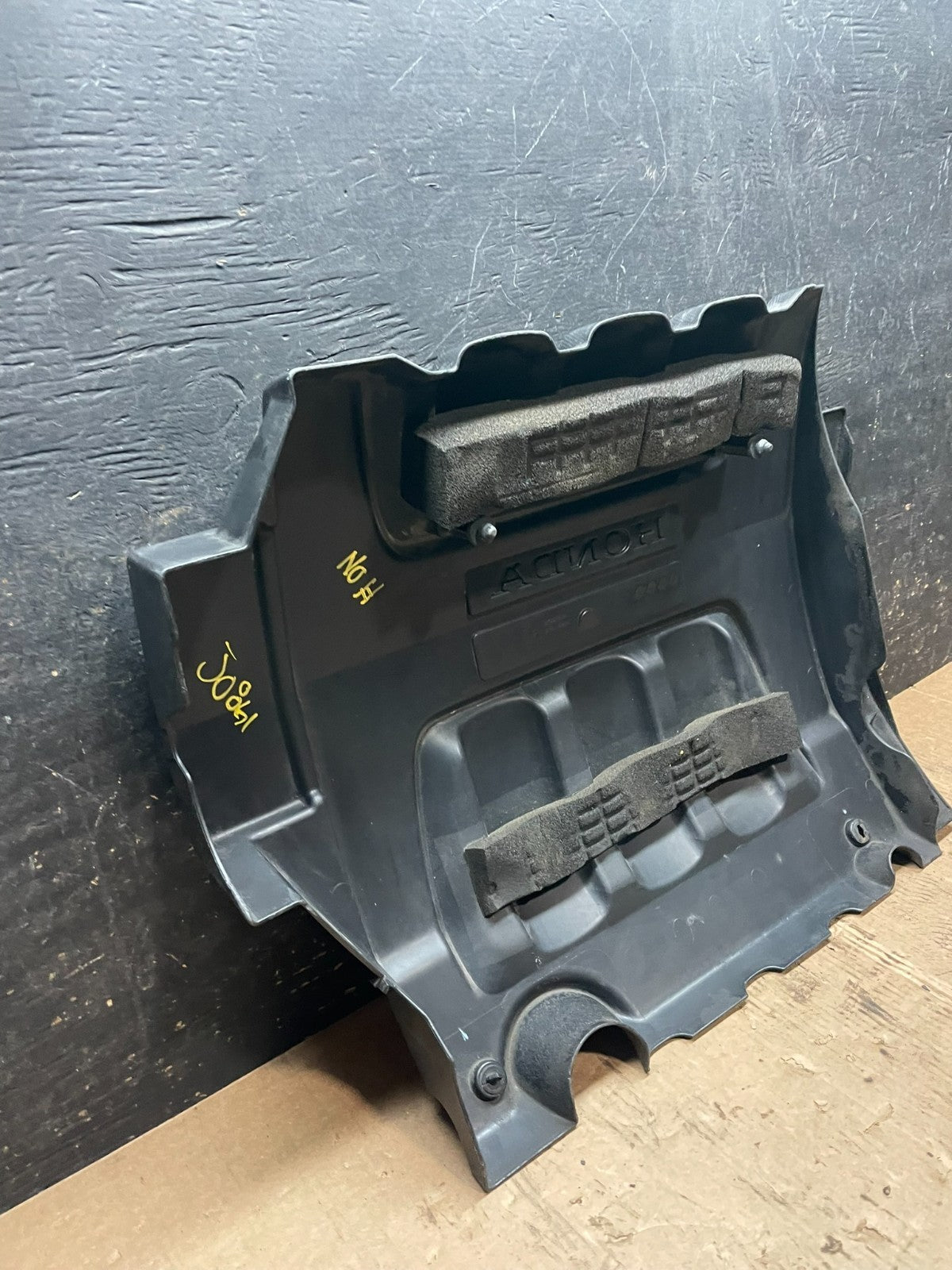 2005 to 2007 Honda Odyssey Black Engine Cover OEM Z5982 DG6