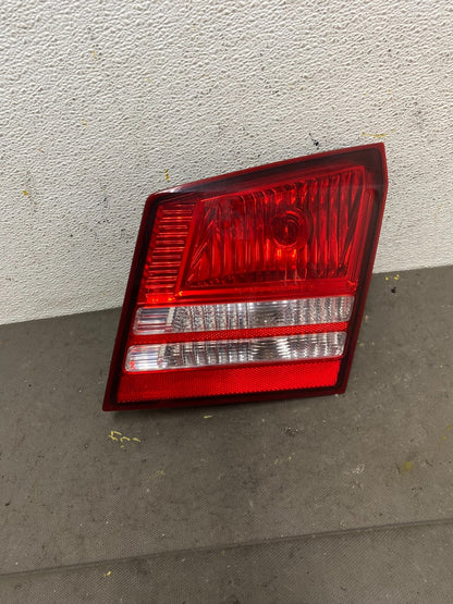 NO LED 2009-2011 Dodge Journey Right Passenger side Tail Light Inner Oem A05550