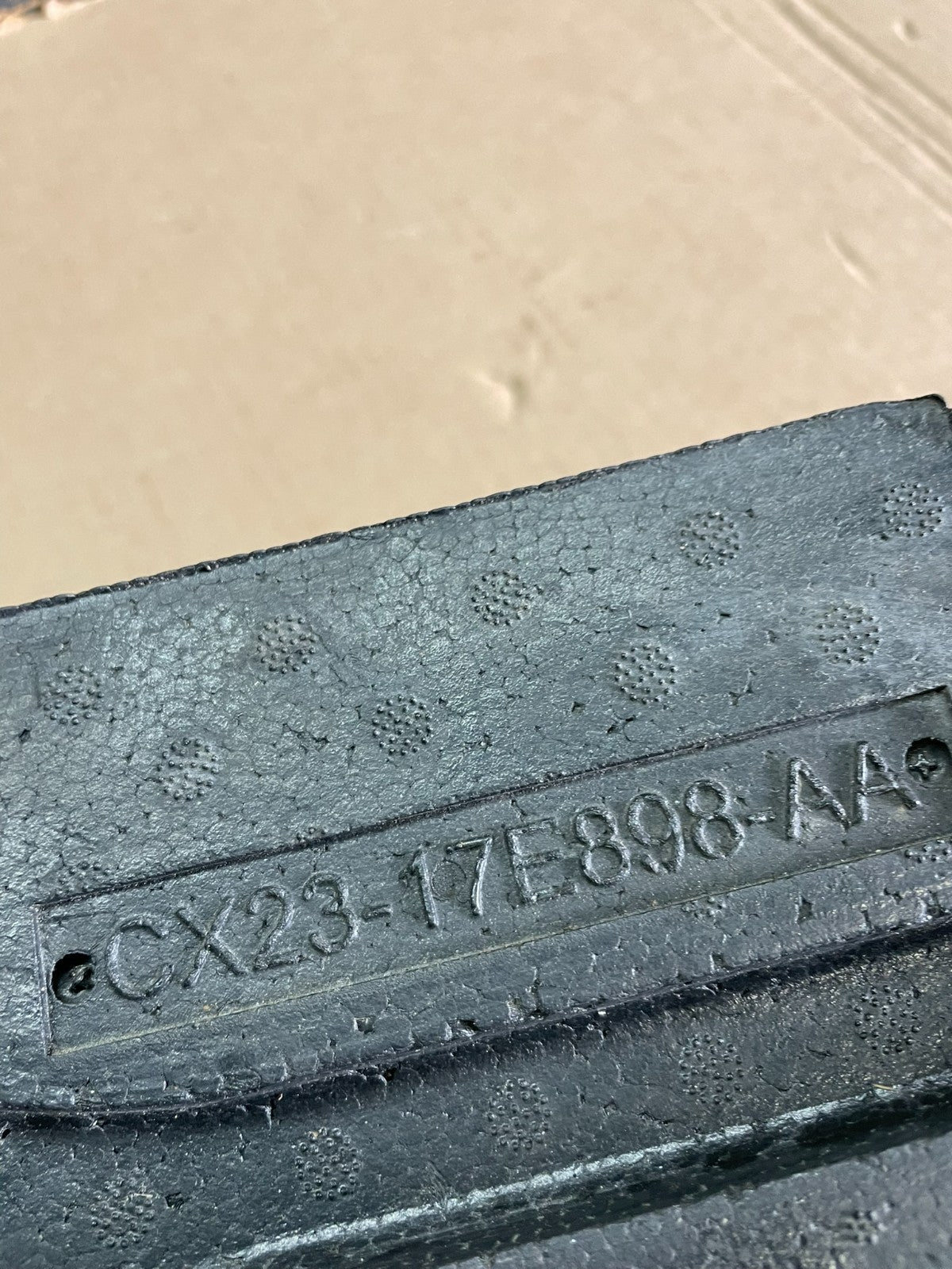 2009-2015 JAGUAR XF Front Bumper Impact Shock Absorber Foam z8575 DG6