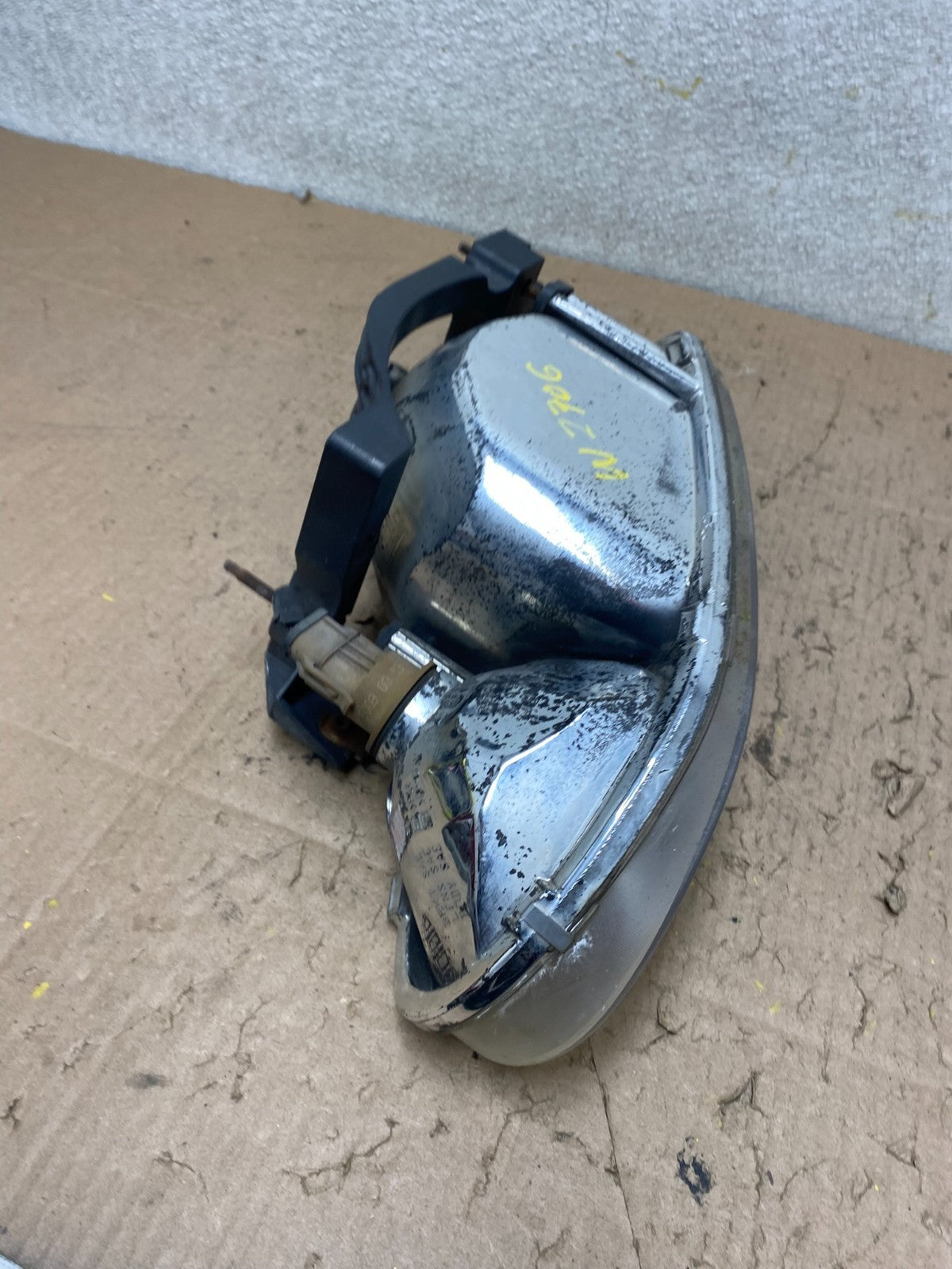 1999 to 2000 Nissan Quest Right Passenger RH Headlight Halogen W2706 DG9
