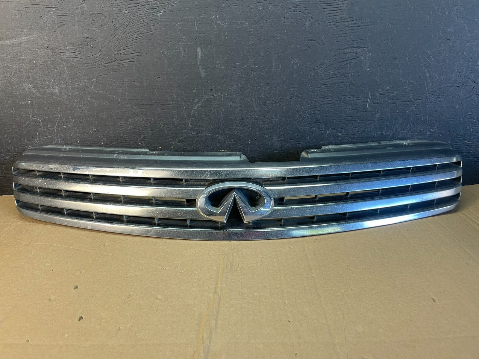 2003 to 2004 Infiniti G35 Sedan Front Grill Grille AC97250