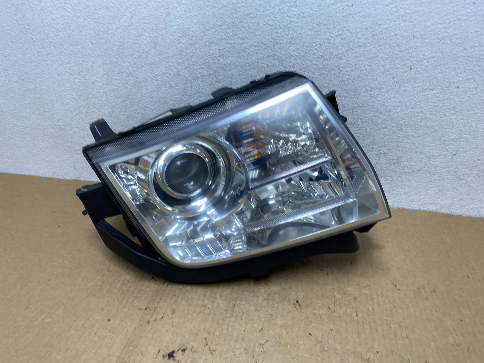Halogen 2007 to 2010 Lincoln MKX Headlight Right Passenger Side AF9778 DW0