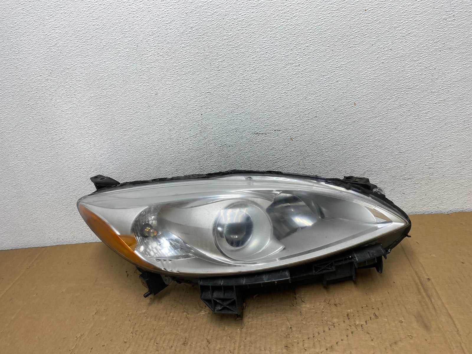 2012 to 2015 Mazda 5 Right Passenger RH Headlight Halogen Lamp AD2471 DW0