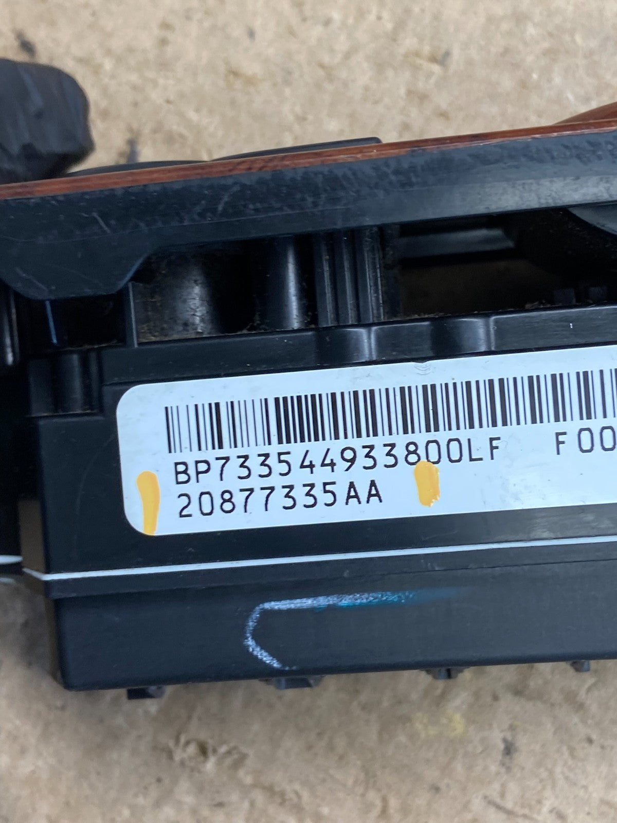 2007-2013 Chevy Suburban Tahoe Yukon Front Left Driver Window Switch AH5266 DG5