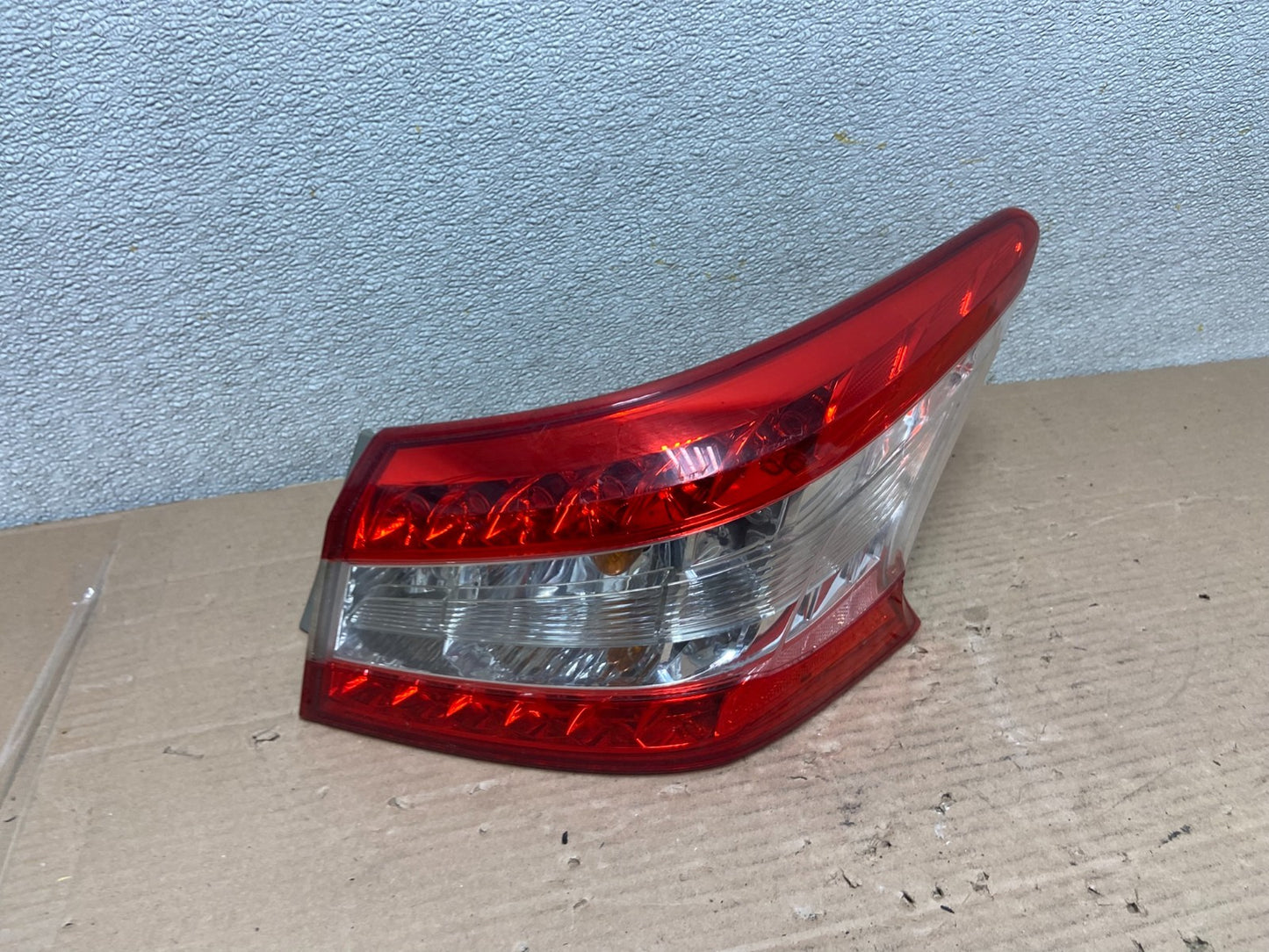 2013 2014 2015 Nissan Sentra Led Right Passenger Side Tail Light AA9328 LK0