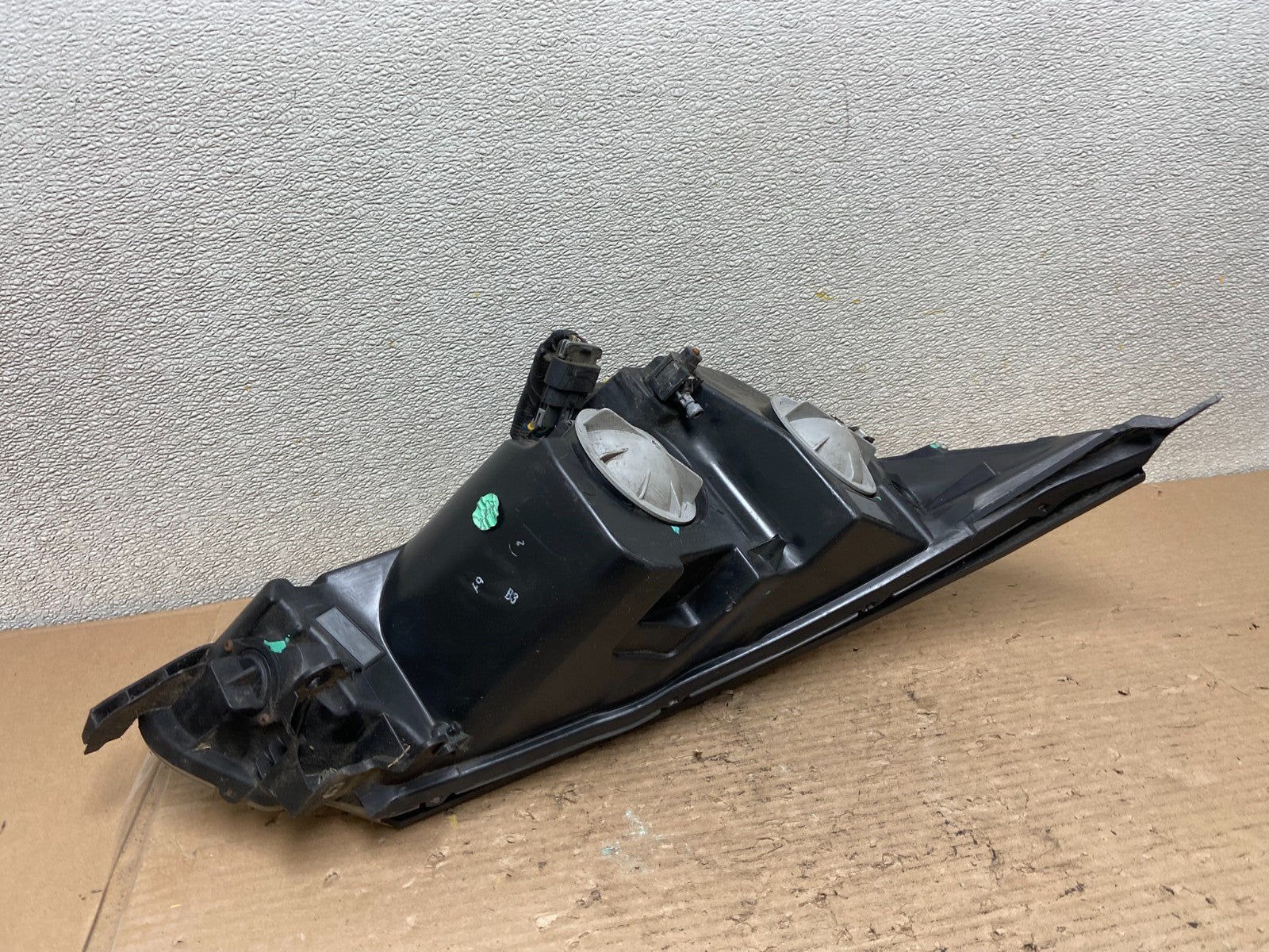 2010 to 2013 Buick Lacrosse Left Driver LH Halogen Headlight Oem AA9534 DW6