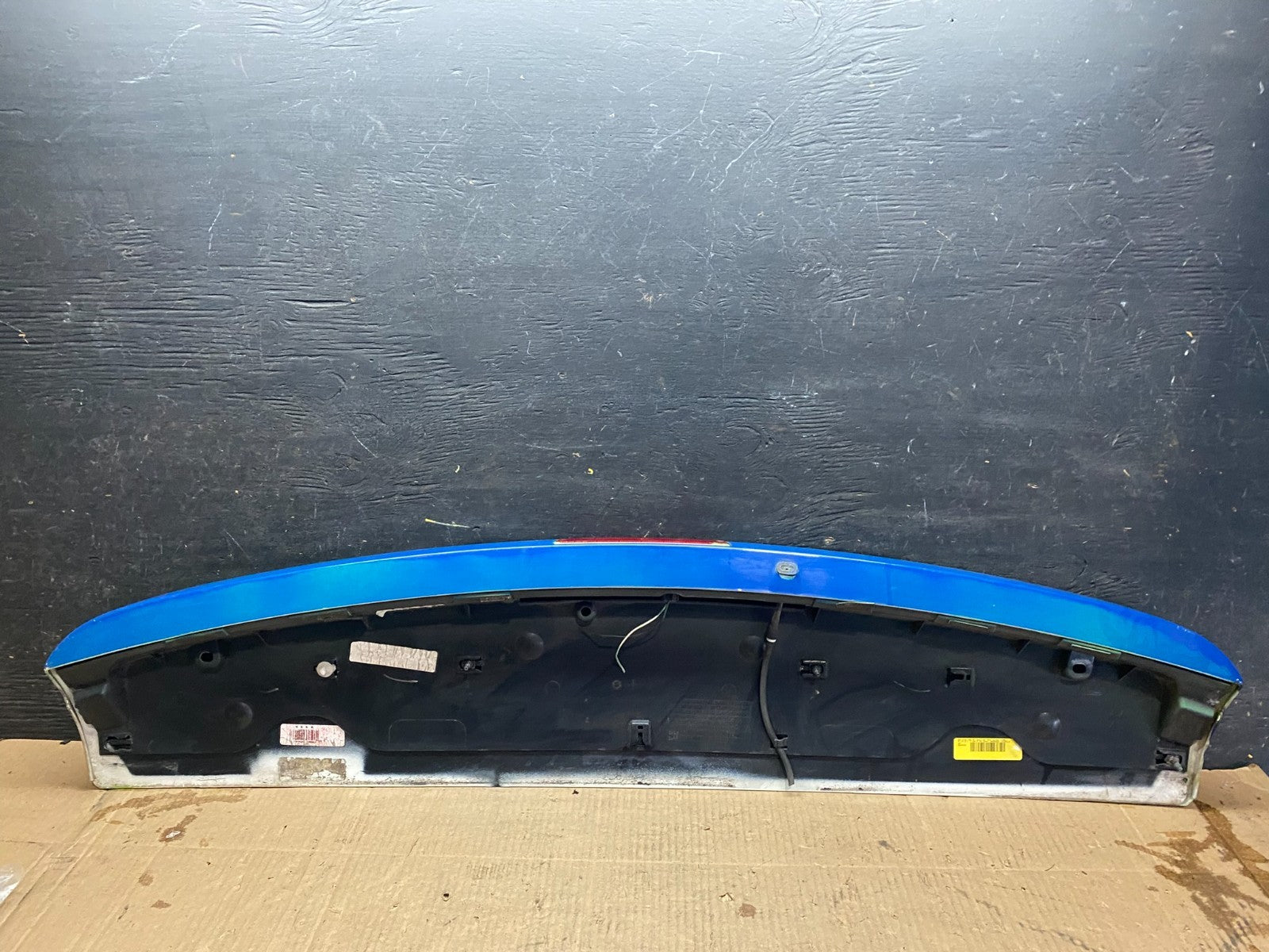 2011 to 2019 Dodge Grand Caravan Rear Upper Wing Spoiler W/Brake Light u6469 DG8