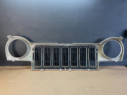 2002 2003 2004 Jeep Liberty Grill Grille Plastic AF5281 DG3