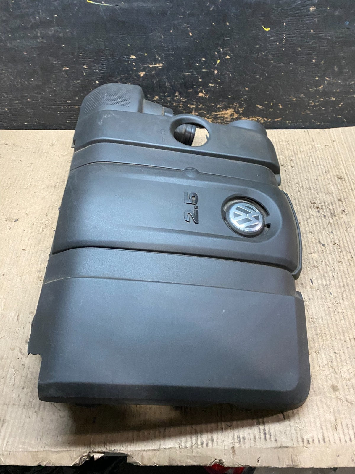 2005 - 2008 Volkswagen Jetta Beetle 2.5L Passat Engine Cover 07k129601G V4258 DG3