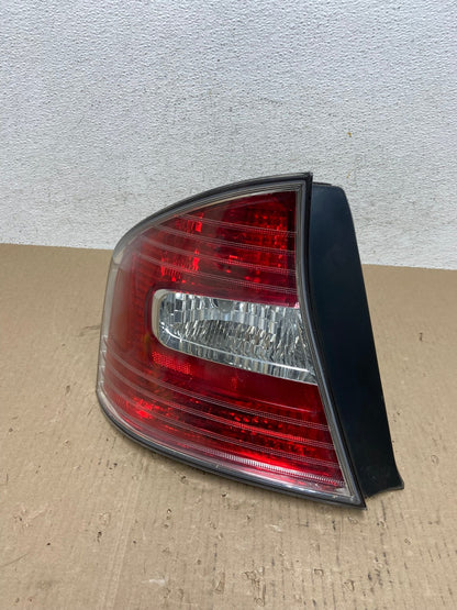 2005 to 2007 Subaru Legacy Outback Left Driver LH Tail Light AE7038 LK0