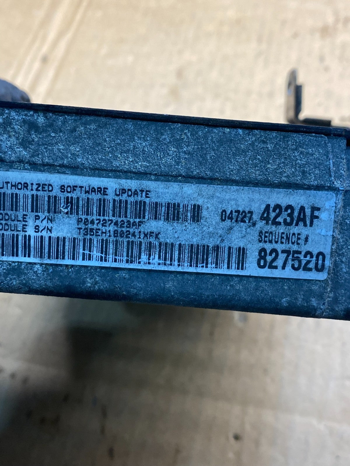 2002 Dodge Caravan Engine Control Unit ECU Module AI9816 DW2