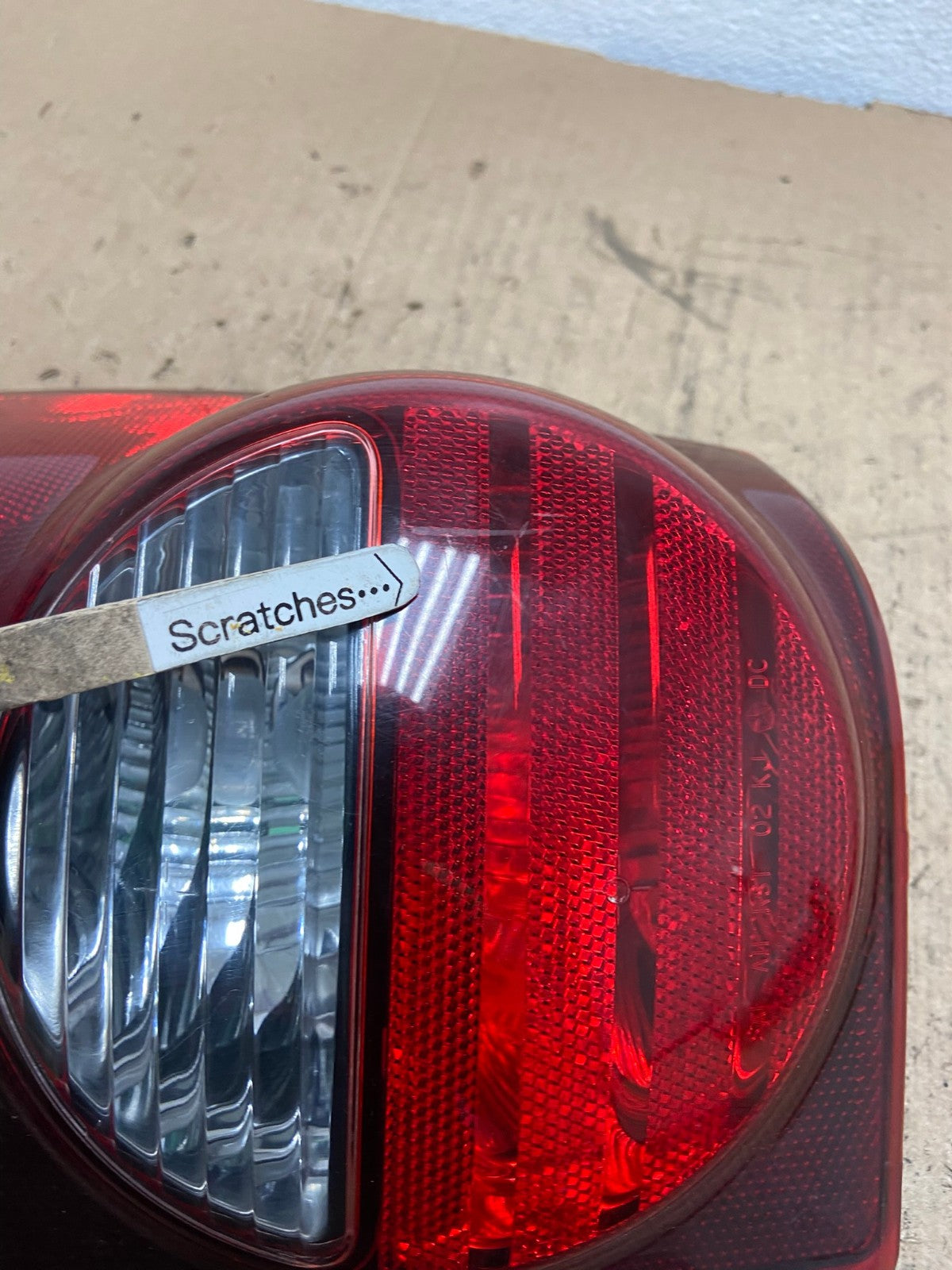 2005 2006 2007 Jeep Liberty Right Passenger Rh Side Tail Light AC7424 LK3