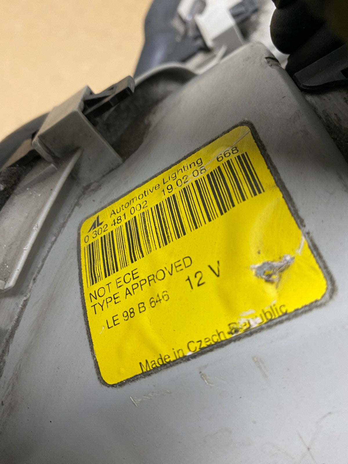 2001 - 2004 Mercedes-Benz C Class Halogen Right Passenger Headlight U9791 DW8