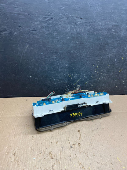 1997 to 2003 Ford Econoline E150 E250 Speedometer Instrument Cluster T59444