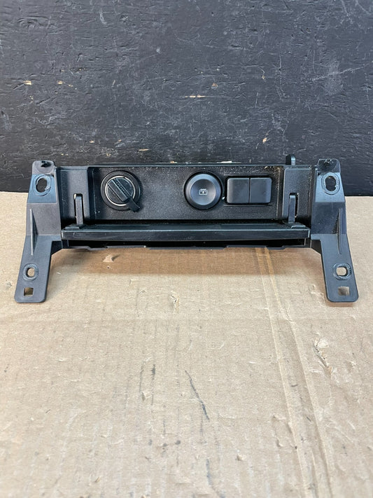 2010 to 2012 Ford Taurus Front Center Console Dashboard Center Storage AC4912 DG0