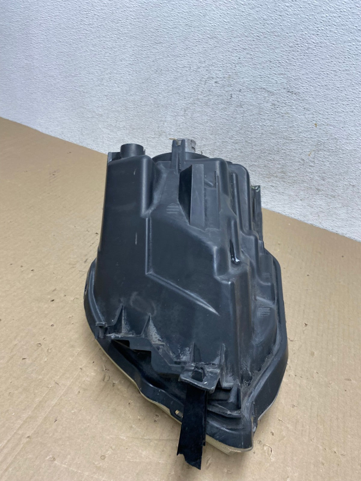 2004 - 2011 Mitsubishi Endeavor Headlight Right Passenger Rh Side AE9630 LK9