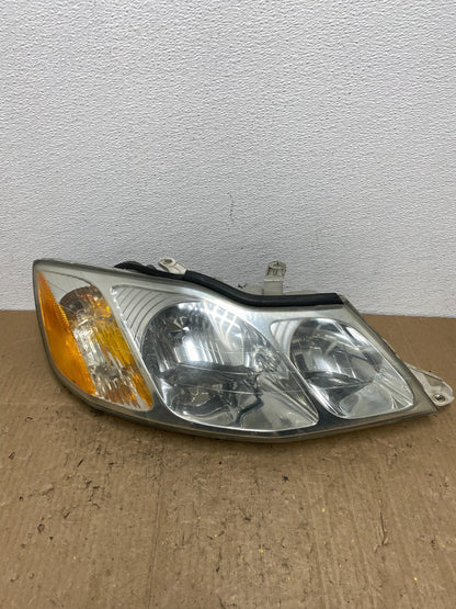 2000-2004 Toyota Avalon Halogen Headlight Right Passenger RH OEM AC0147 DW0