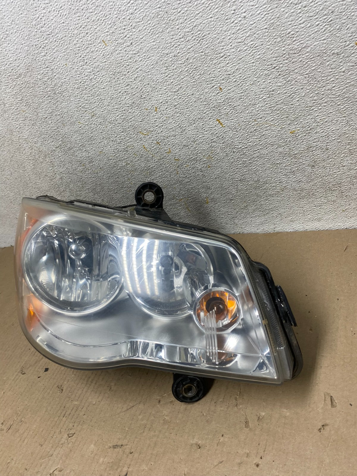 2011 to 2016 Chrysler Town and Country Right Passenger Headlight AH6803 DW1