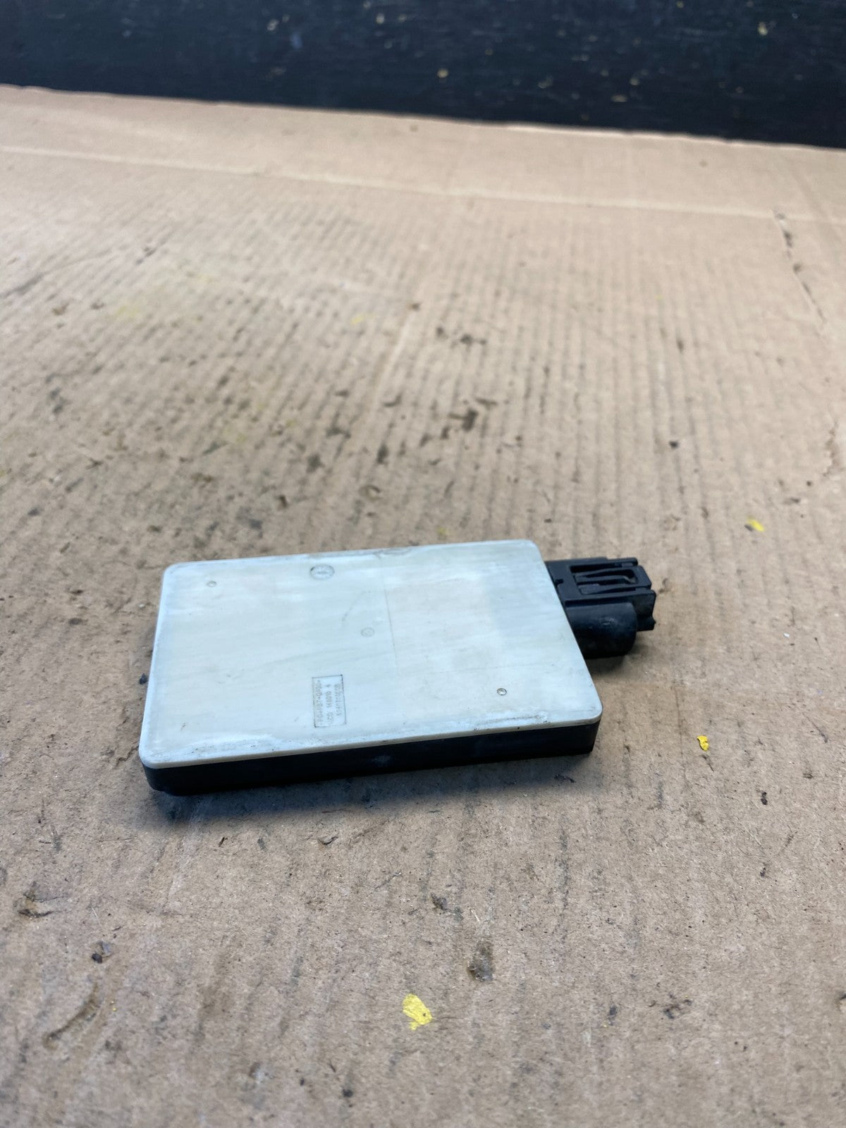 2017 to 2023 Alfa Romeo Giulia Blind Spot Sensor Module OEM R6082 DG4
