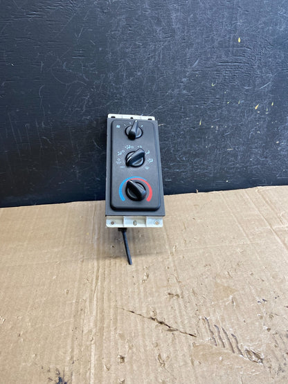 1998 to 2001 Dodge Ram 1500 Temperature Climate Control Heat AC Heater AE1844 DG0