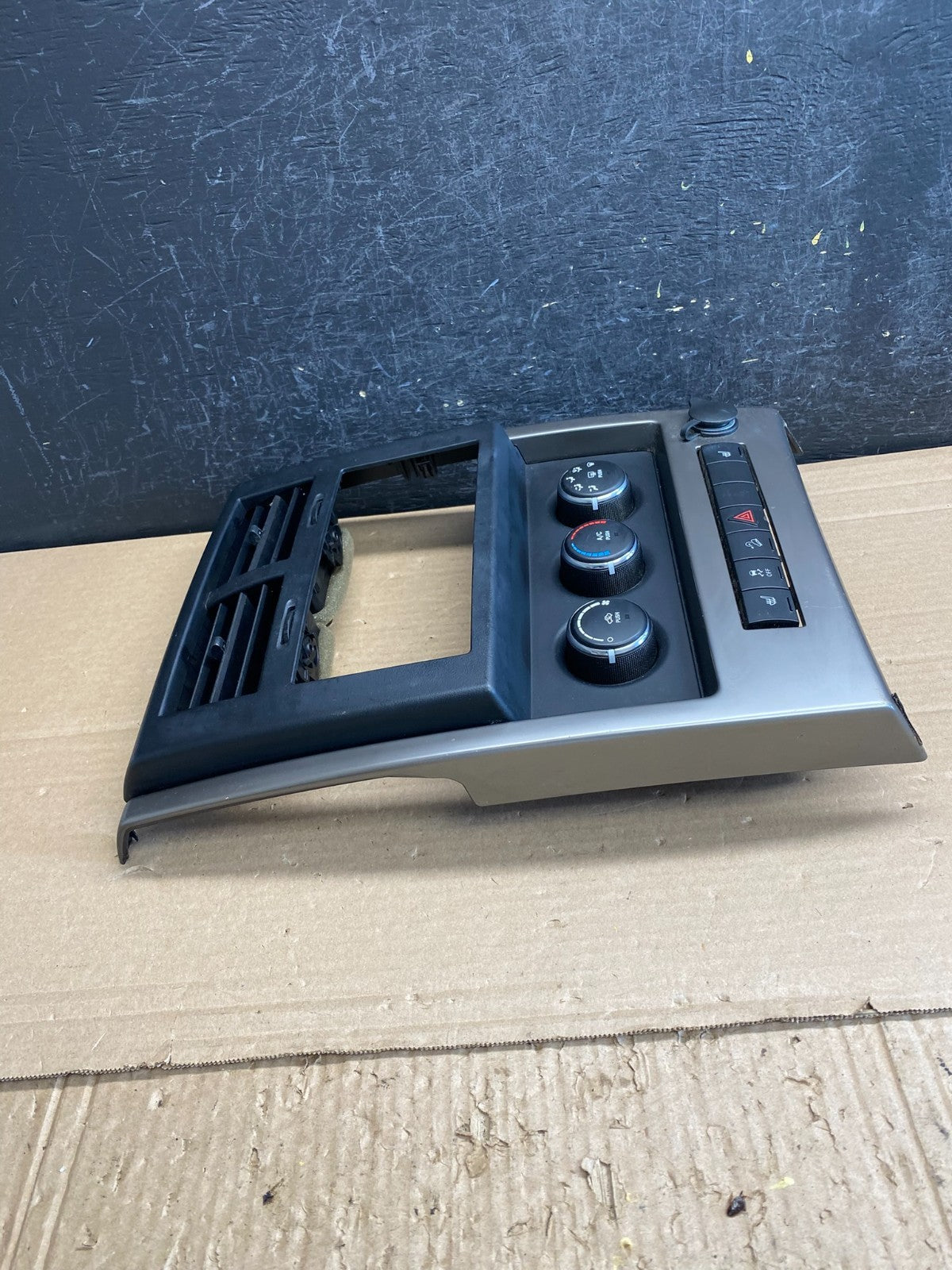 2008 to 2012 Jeep Liberty Dash Climate Temperature Control Radio Bezel AG0085 DG1