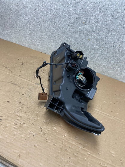 2011 to 2014 Ford Edge Front Right Passenger Headlight Halogen Oem AB4931 DW7