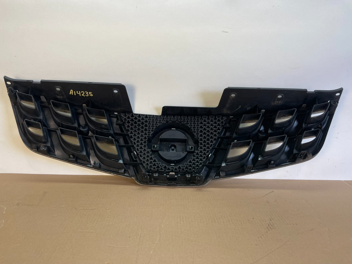 2011 to 2015 Nissan Rogue Front Upper Chrome Grill Grille ai4235 DG3