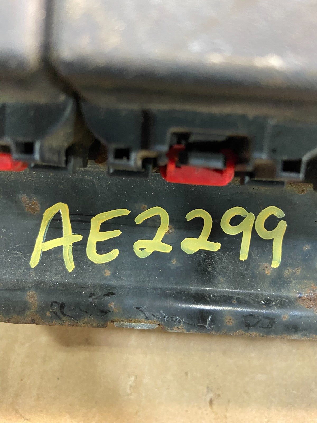2005 Chrysler Caravan 3.3L Engine Control Unit ECU P05187657AC AE2299 DW3