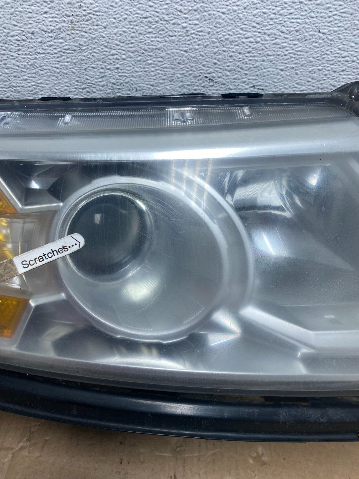 2011 to 2013 Honda Odyssey Front Right Passenger Headlight Halogen AD7938 DW3