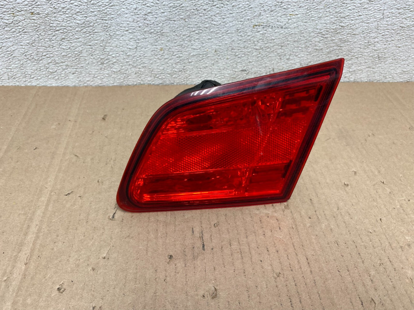 2010-2014 Subaru Legacy Right Passenger Rh Side Tail Light Inner Oem J7898 DW0