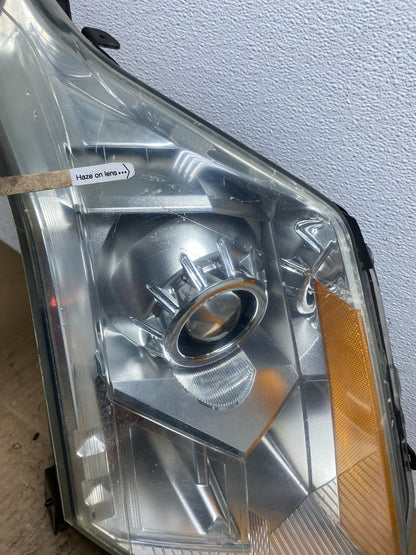 Halogen 2010 to 2016 Cadillac SRX Right Passegner Side Headlight AB9917 DW4
