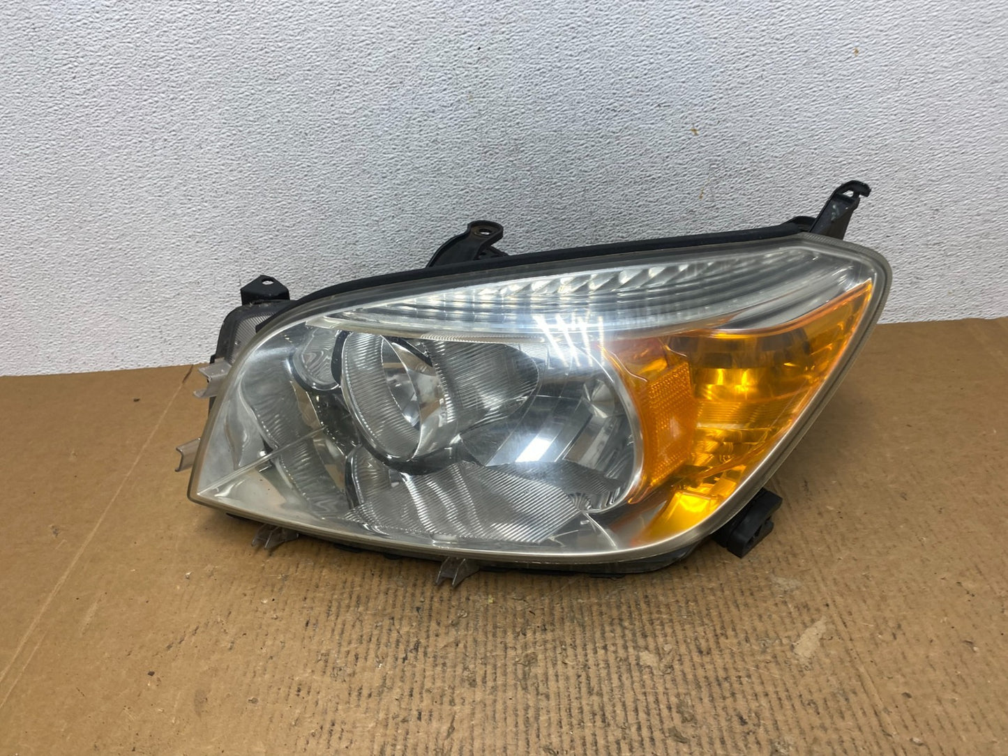 2006 2007 2008 Toyota Rav4 Left Driver LH Side Headlight Halogen AE1449 DW0