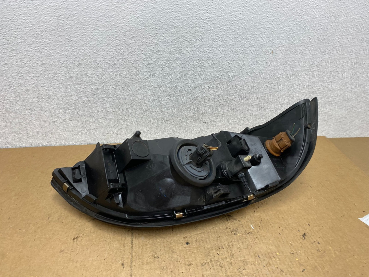 1999 to 2003 Ford Windstar Left Driver LH Halogen Headlight AC3636 DW3