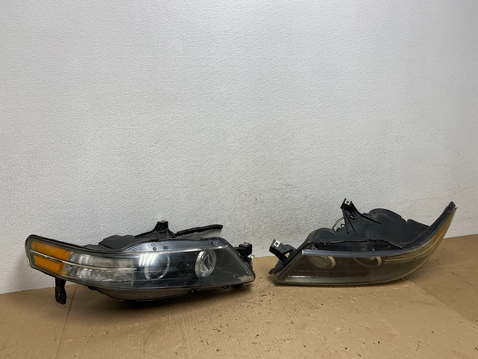 2004-2008 Acura TL Headlight Left+Right Set Black LED Headlights AE9309 DG2