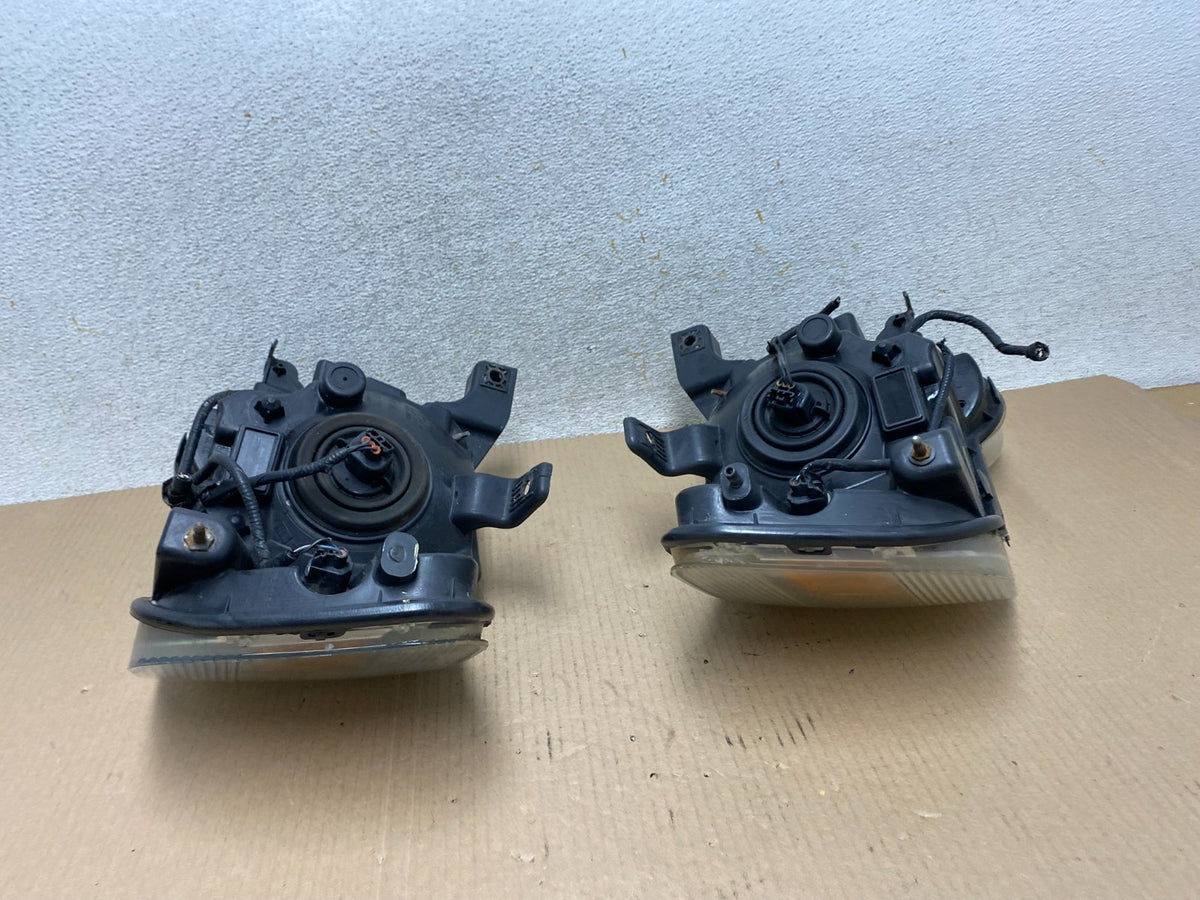 2006 2007 2008 2009 2010 Ford Explorer Left+Right Set Headlights AJ2423 DW9