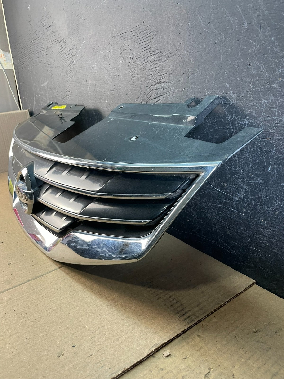Sedan 2010 2011 2012 Nissan Altima Front Upper Grill Grille AD0247 DG1