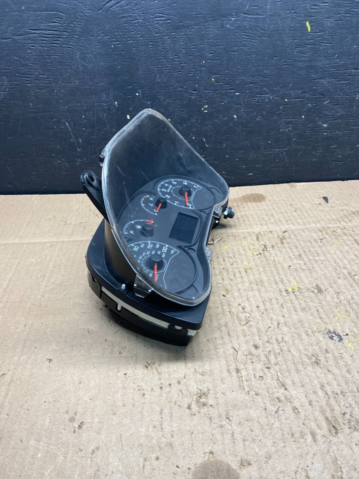 2016 to 2017 Dodge Promaster City Speedometer Cluster Gauge M8023 DG1