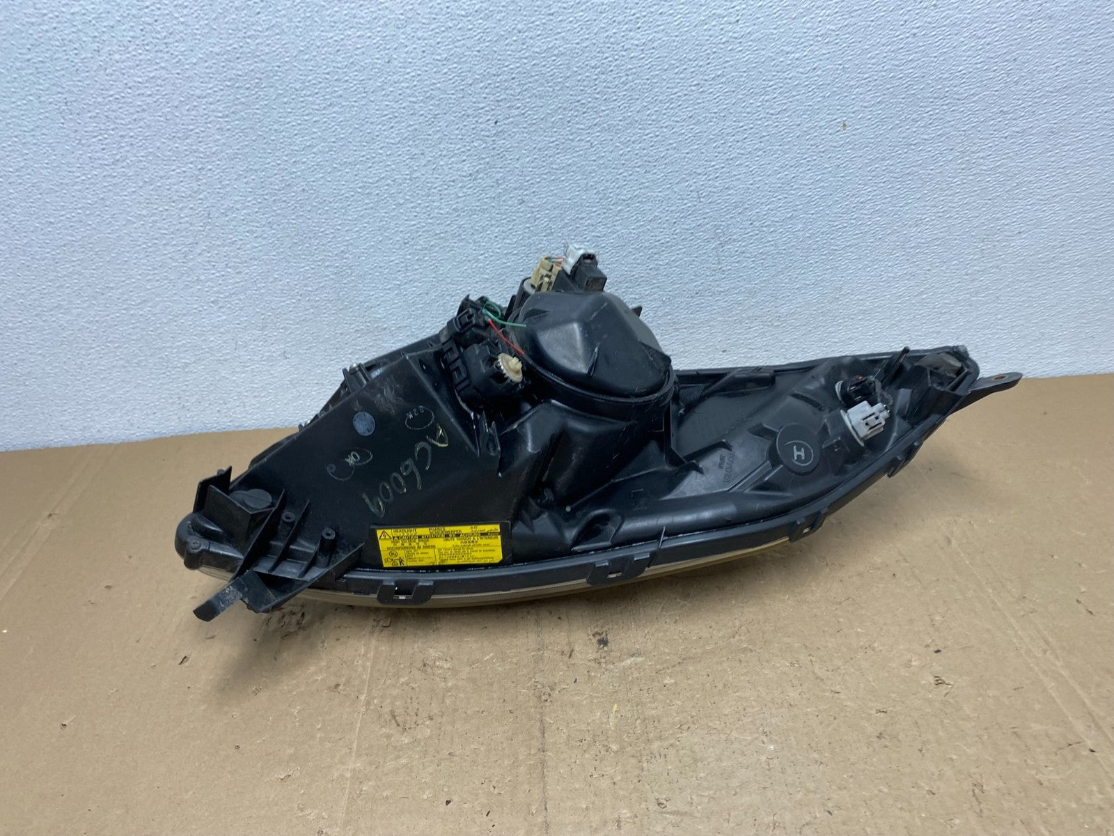2006-2009 Toyota Prius Left Driver LH Side Blue Headlight Xenon Hid AC6009 DW5