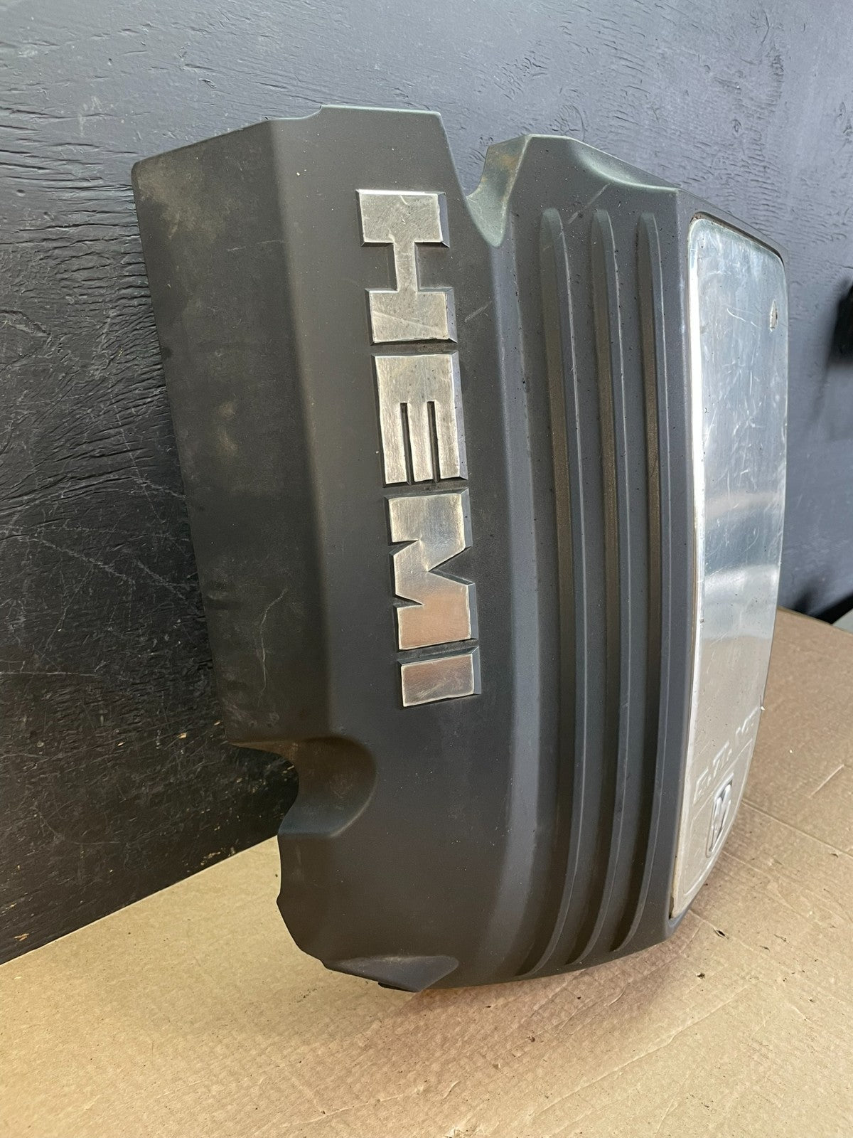 2005 to 2010 Dodge Charger Ram 5.7L Hemi Engine Cover Plastic Shield AF5308 DG2