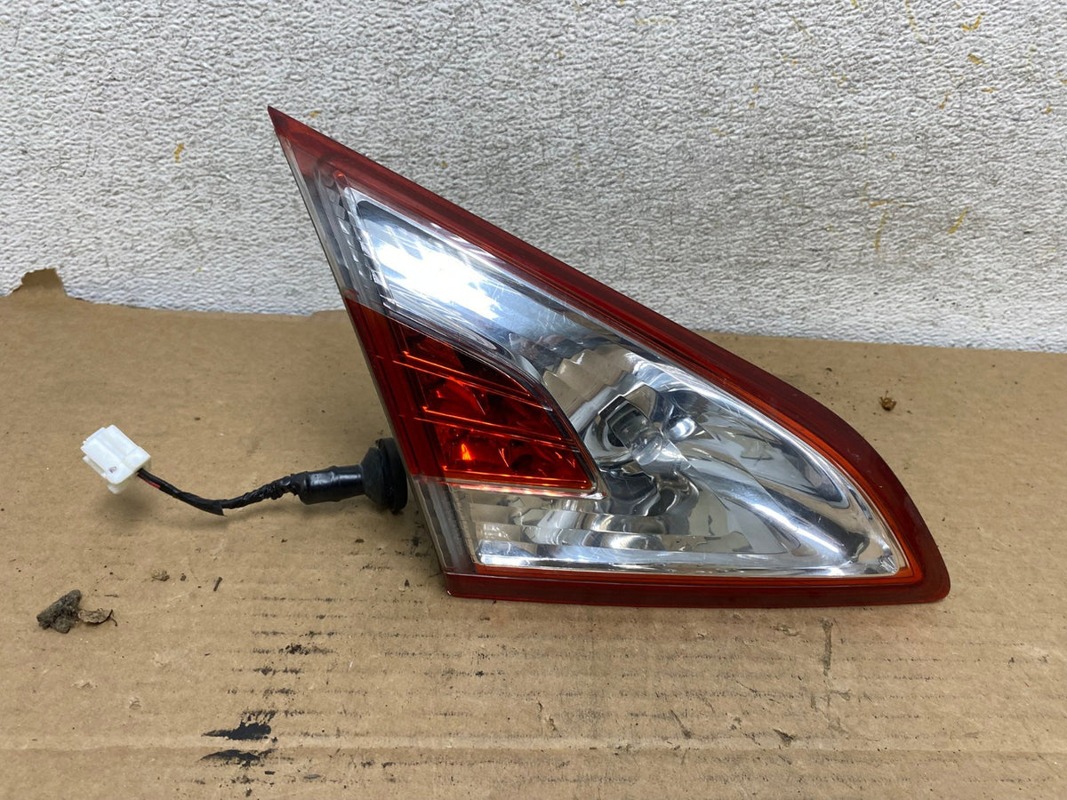 2011-2014 Nissan Murano Left Driver Lh Side Inner Tail Light AH7963 LK0