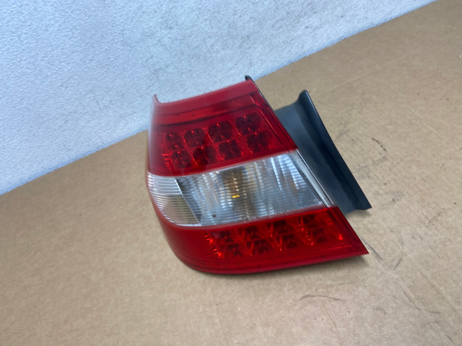 2007 to 2009 Lincoln MKZ Zephyr Left Driver Lh Side Tail Light AD5389 LK1