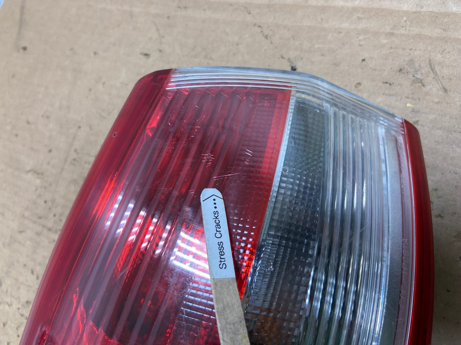 2013 to 2016 Ford Escape Left Driver LH Side Tail Light AD3226 LK4