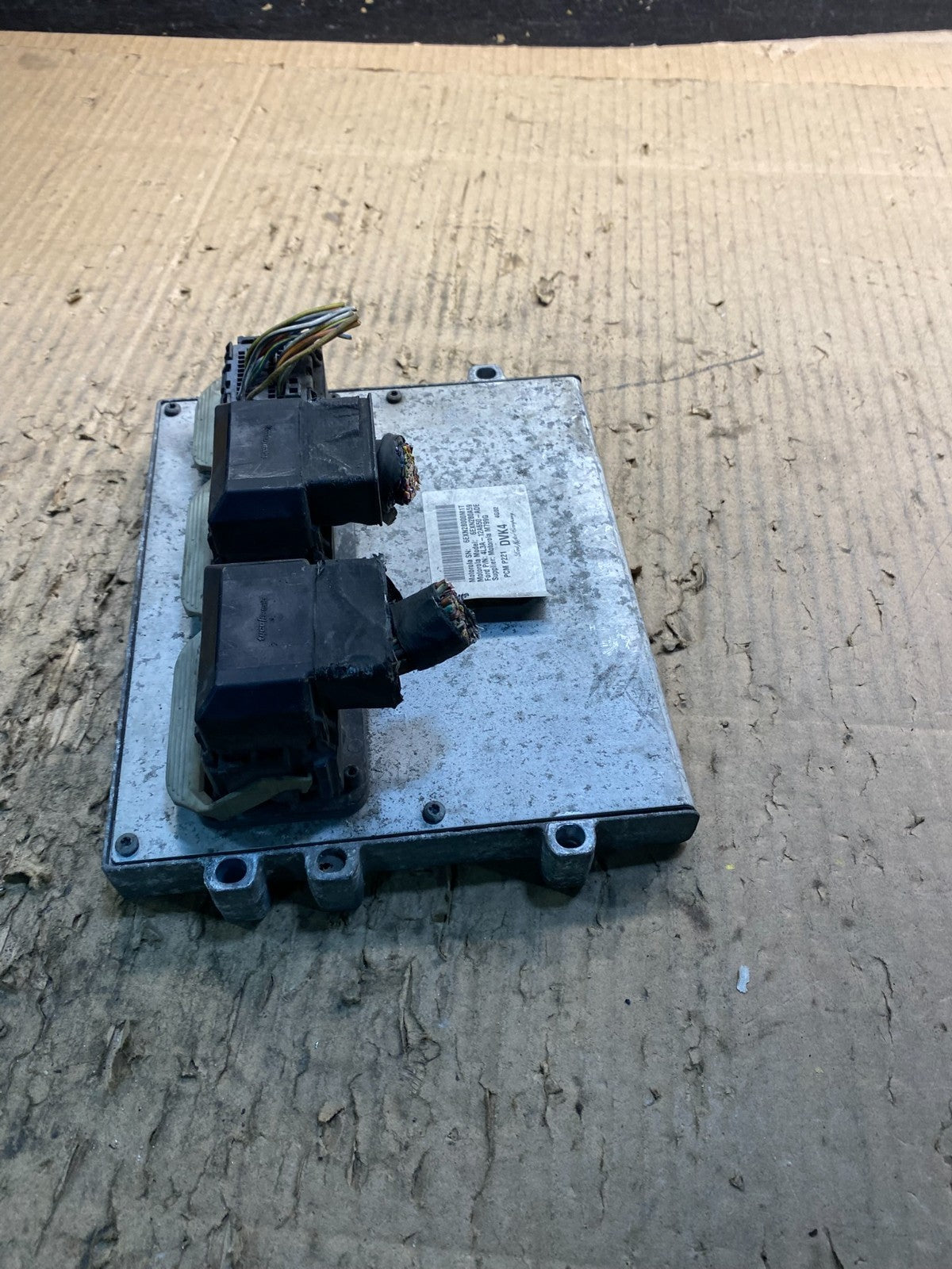 2011 2013 Ford F-150 F150 3.7L Engine Control Unit ECU Computer Module y4620 DG1