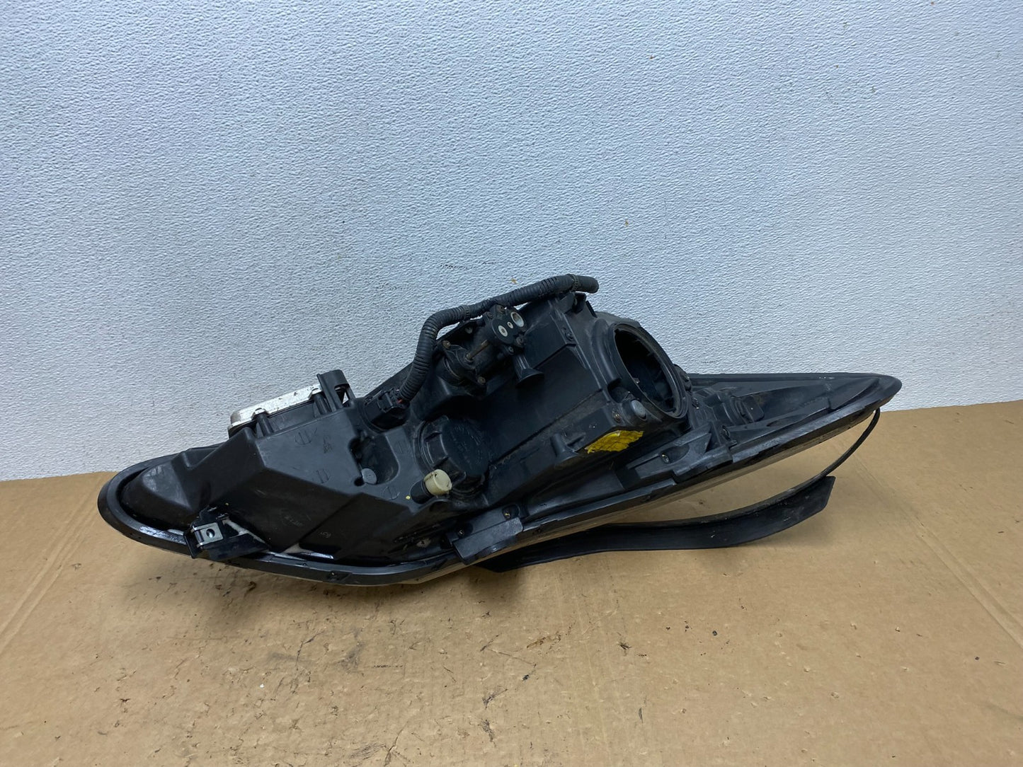 2009 - 2011 Hyundai Genesis Left Driver LH Xenon HID Headlight AD3752 DG6