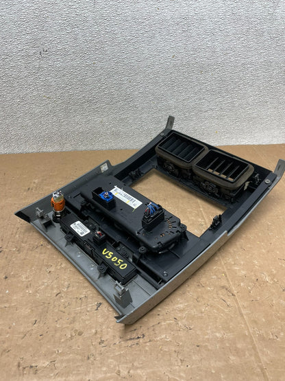 2008 to 2012 Jeep Liberty Dash Climate Temperature Control Radio Bezel V5050 DG4