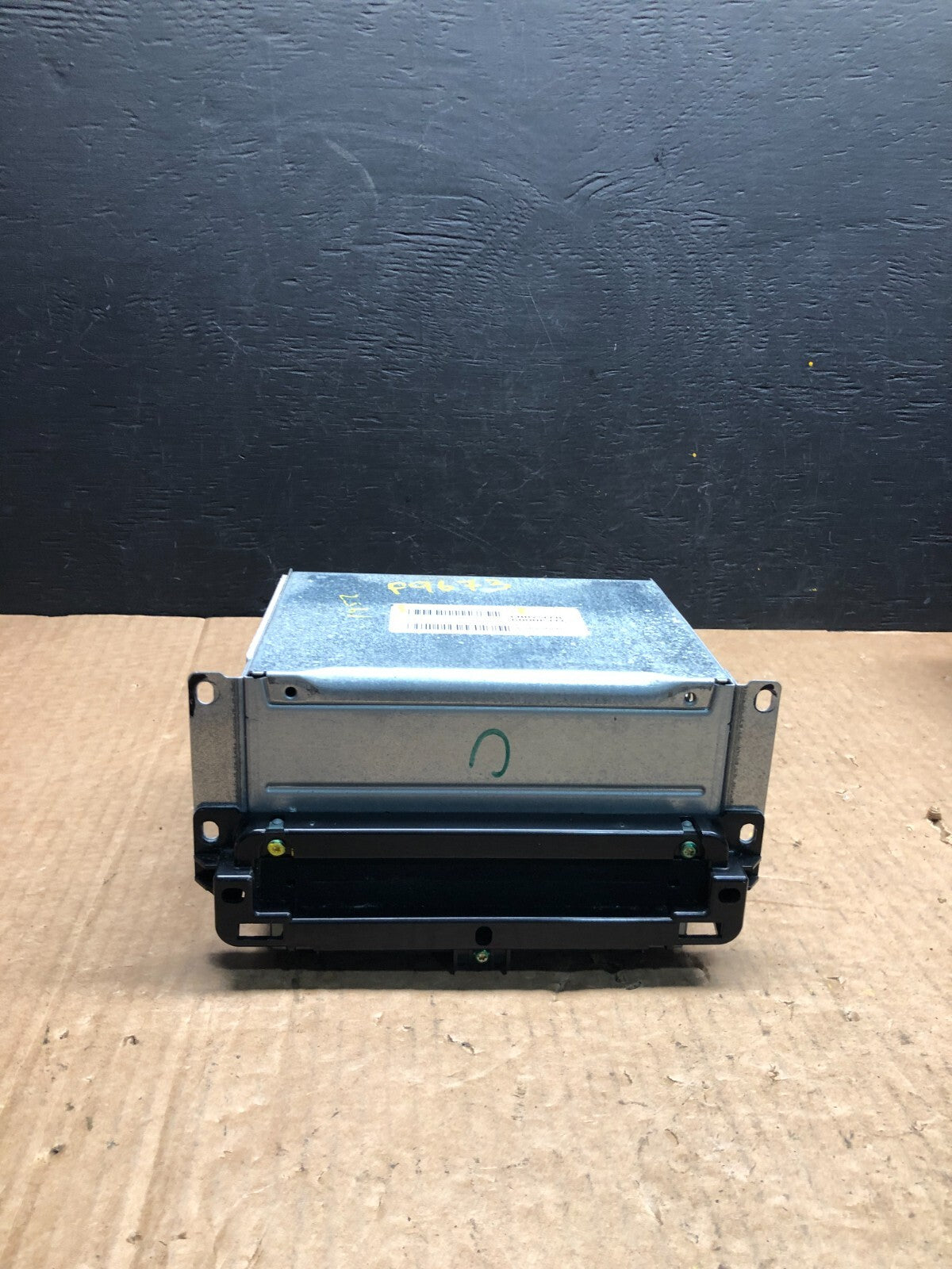 2011 - 2012 Dodge Journey Radio Info Media CD Player Unit F9673 DG10