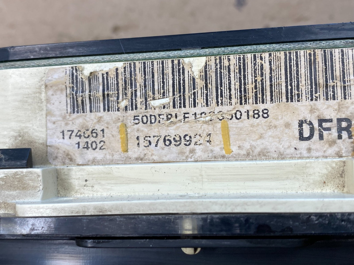 2001 to 2002 Chevrolet Express Speedometer Cluster Gauge OEM AB2099 DG7
